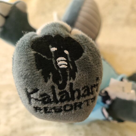 KALAHARI RESORTS '' KENYA'' PLUSH GRAY ELEPHANT SOUVENIR - Picture 2 of 9